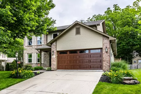 11239 Delight Creek Rd, Fishers, IN 46038