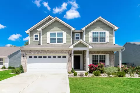 882 Briarstone Dr, Greenwood, IN 46143