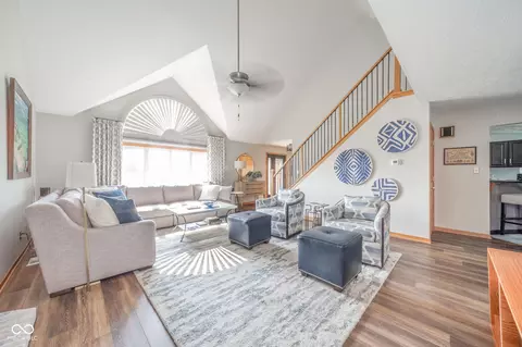 Living - 1013 Gray Squirrel Dr, Pendleton, IN 46064 photo 5 of 10