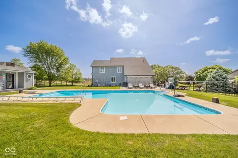 Exterior - 1013 Gray Squirrel Dr, Pendleton, IN 46064 photo 14 of 20