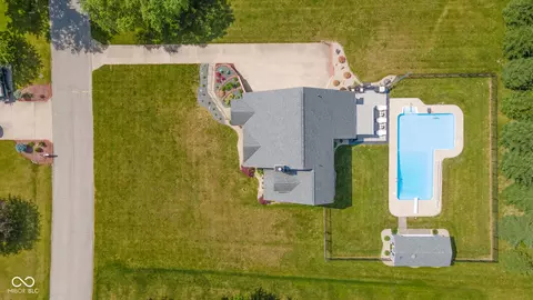 View/Area - 1013 Gray Squirrel Dr, Pendleton, IN 46064 photo 1 of 4