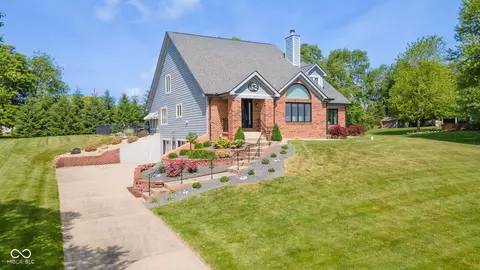 Exterior - 1013 Gray Squirrel Dr, Pendleton, IN 46064 photo 5 of 20