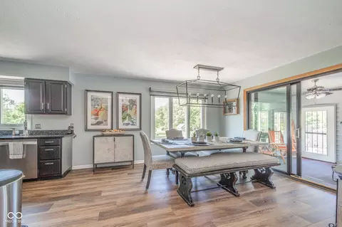 Dining - 1013 Gray Squirrel Dr, Pendleton, IN 46064 photo 1 of 3