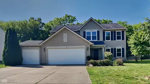 10723 Young Lake Dr, Indianapolis, IN 46239