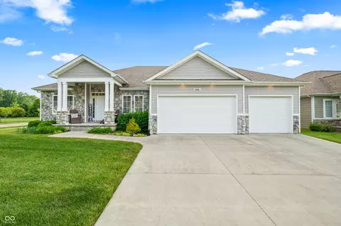 248 Westbrook Ct, Columbus, IN 47201
