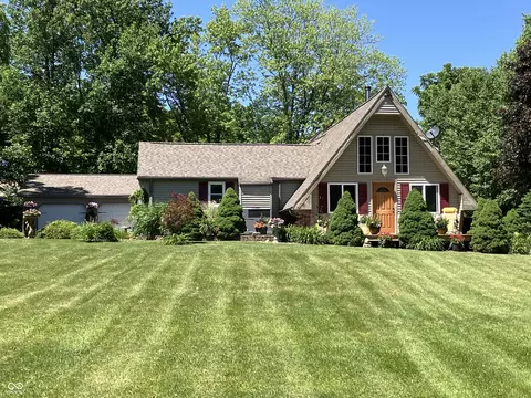 3330 Arrowhead Dr, Crawfordsville, IN 47933