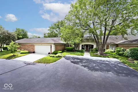 424 Bent Tree Ln, Indianapolis, IN 46260