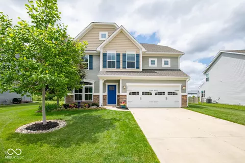 6898 School Branch Dr, Brownsburg, IN 46112