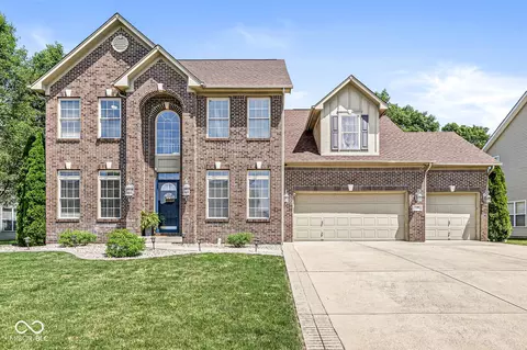 7248 Lakeland Trails Blvd, Indianapolis, IN 46259