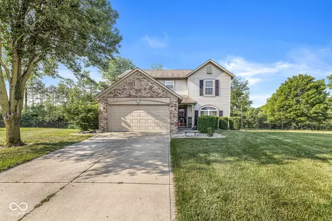 17210 Buffalo Cir, Westfield, IN 46074