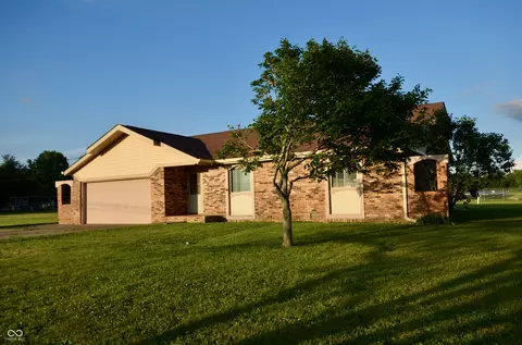 463 N Windswept Rd, Greenfield, IN 46140