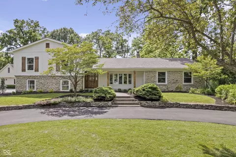8460 Spring Mill Ct, Indianapolis, IN 46260