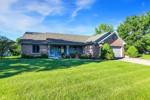 9761 Nicole Ln, Brownsburg, IN 46112