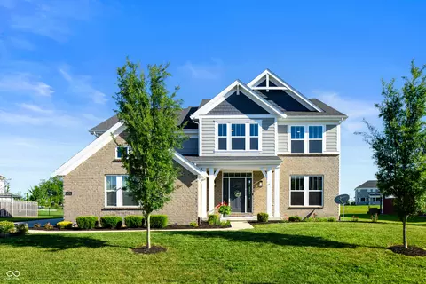 1478 Gateway Ln, Greenfield, IN 46140