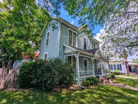 348 E Monroe St, Franklin, IN 46131 photo 3