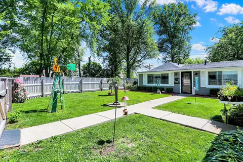 3630 Five Points Rd, Indianapolis, IN 46239 photo 2