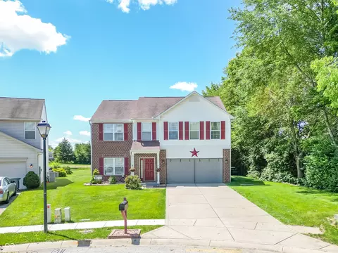 1521 Round Lake Rd, Greenwood, IN 46143
