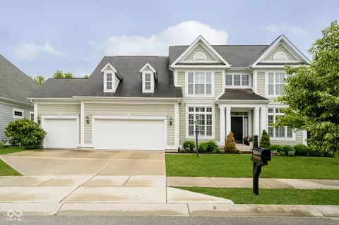 10925 Blooming Orchard Dr, Fishers, IN 46038