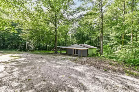 69 Rome Ct, Reelsville, IN 46171