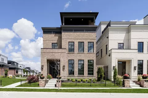 475 Rayle Dr, Carmel, IN 46032