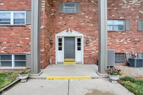 5034 Allisonville Rd #D, Indianapolis, IN 46205