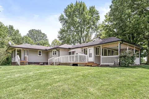 13310 W Jackson St, Yorktown, IN 47396