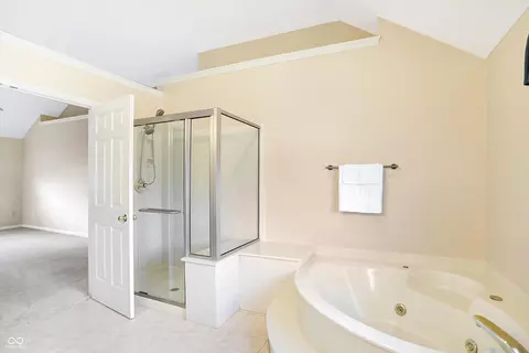 5564 Dover Dr, Carmel, IN 46033 photo 30