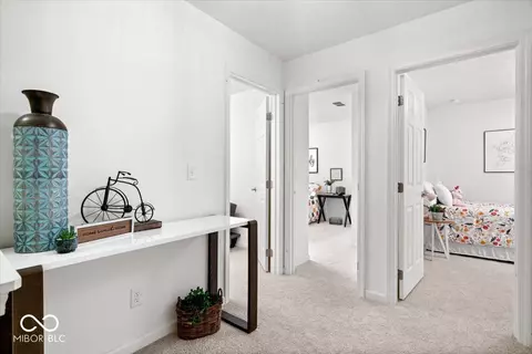 Entry Way - 123 E Central Way, Pendleton, IN 46064 photo 4 of 5