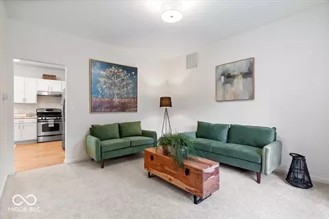 Living - 123 E Central Way, Pendleton, IN 46064 photo 3 of 4