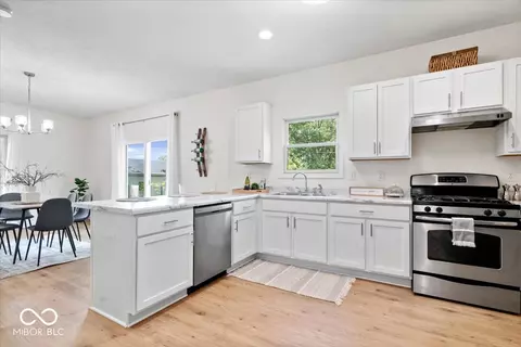 Kitchen - 123 E Central Way, Pendleton, IN 46064 photo 3 of 4