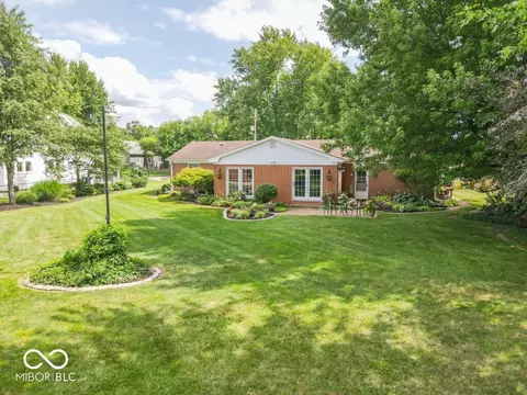 Exterior - 406 W Cherry St, Dunreith, IN 47385 photo 17 of 18