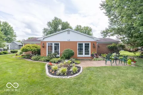 Exterior - 406 W Cherry St, Dunreith, IN 47385 photo 3 of 18