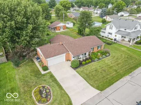 View/Area - 406 W Cherry St, Dunreith, IN 47385 photo 3 of 7