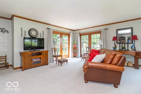 Living - 406 W Cherry St, Dunreith, IN 47385 photo 1 of 5