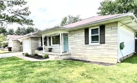 415 E Walnut St, Brownstown, IN 47220