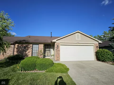 1703 Wellesley Ct, Indianapolis, IN 46219