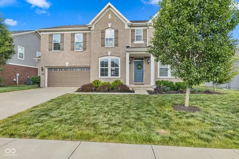 8689 N Brookside Blvd, Mccordsville, IN 46055