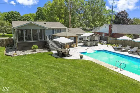 1414 Hornaday Rd, Brownsburg, IN 46112