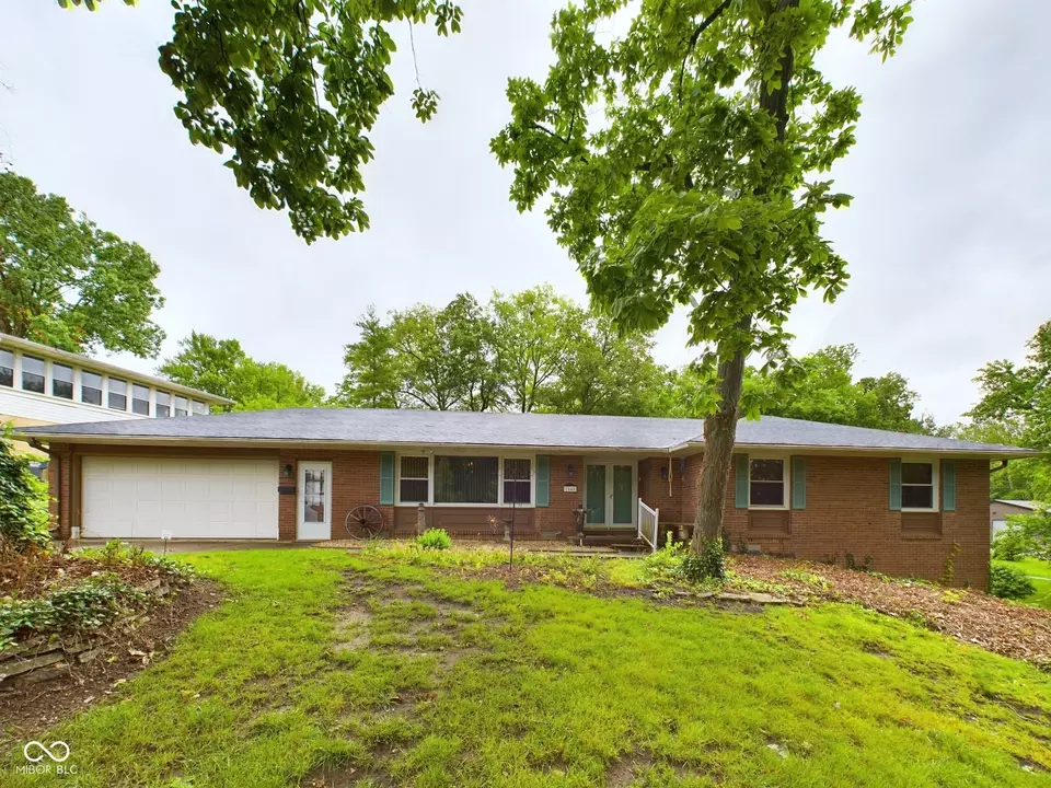 Exterior - 1540 Lennox St, Anderson, IN 46012 photo 3 of 10
