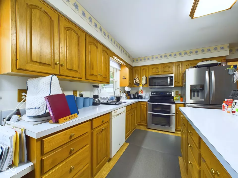 Kitchen - 1540 Lennox St, Anderson, IN 46012 photo 2 of 4