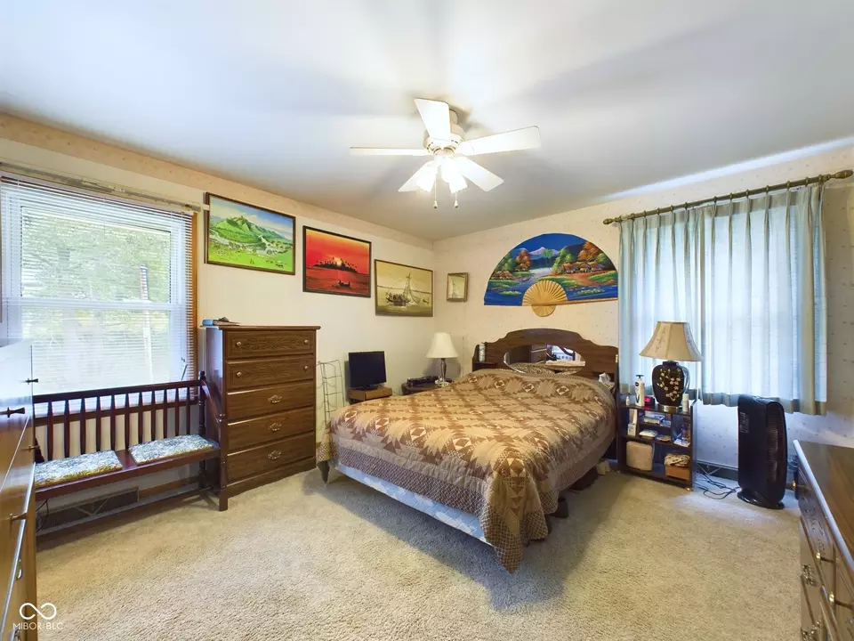 Bedroom - 1540 Lennox St, Anderson, IN 46012 photo 2 of 8