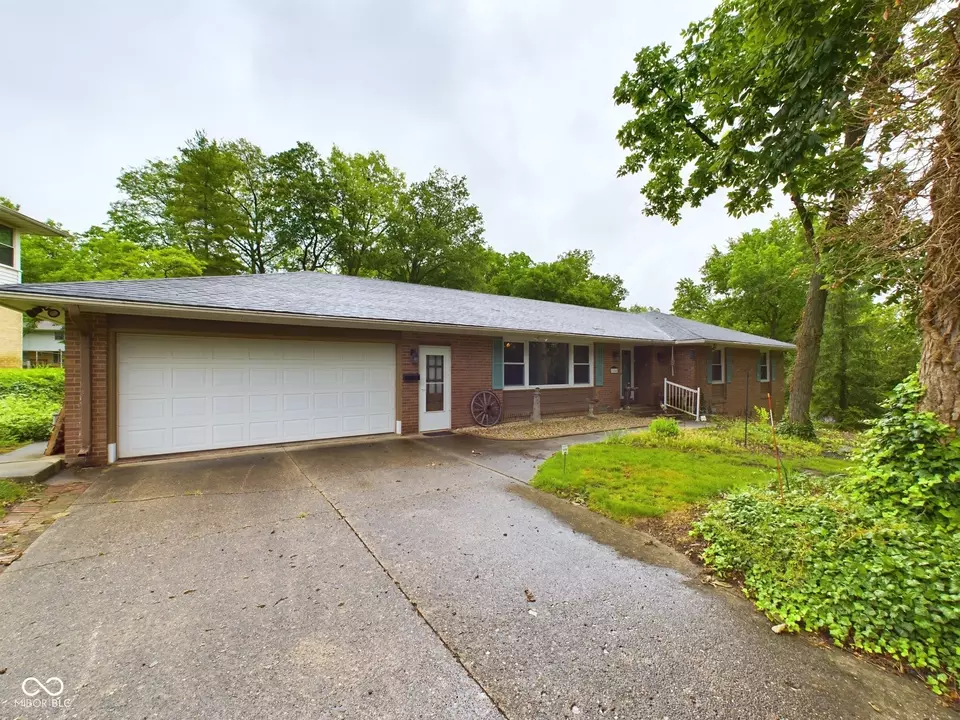 Exterior - 1540 Lennox St, Anderson, IN 46012 photo 4 of 10