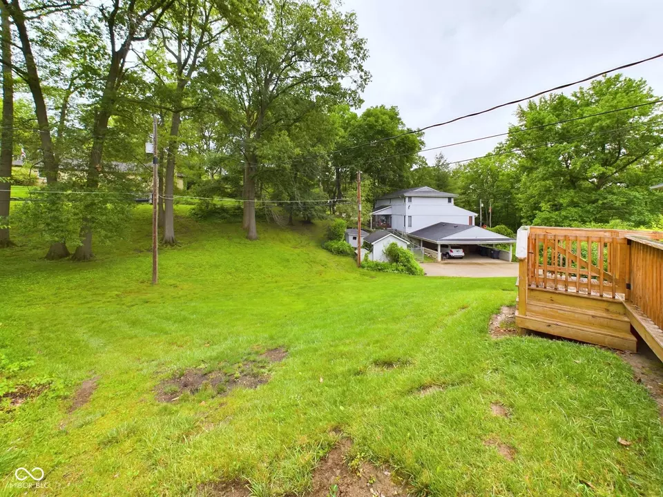 Exterior - 1540 Lennox St, Anderson, IN 46012 photo 9 of 10