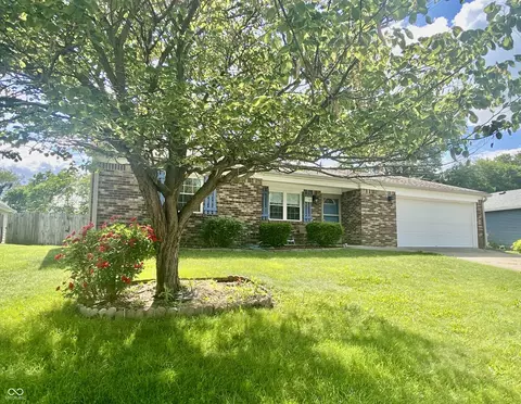 7740 Inverness Dr, Indianapolis, IN 46237