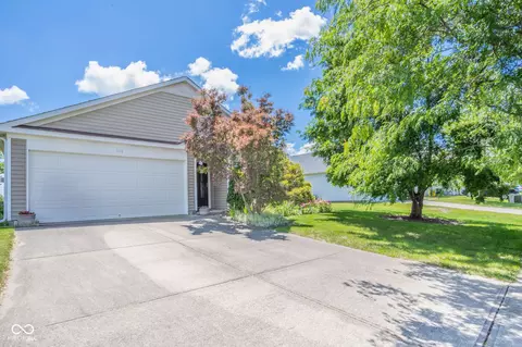 406 W Warrior Ct, Sheridan, IN 46069