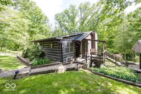1209 Annandale Dr, Nashville, IN 47448