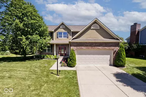 1002 Statesman Dr, Brownsburg, IN 46112