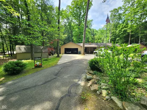 1911 E Hemlock Lake Dr, Kingman, IN 47952