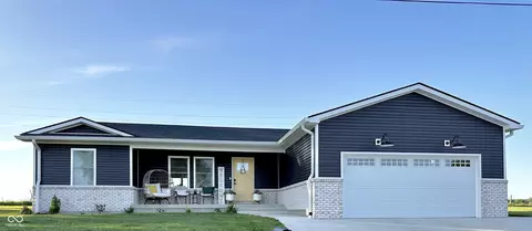 409 E Summit St, Bainbridge, IN 46105