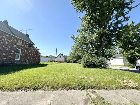 153 Wisconsin St, Indianapolis, IN 46225